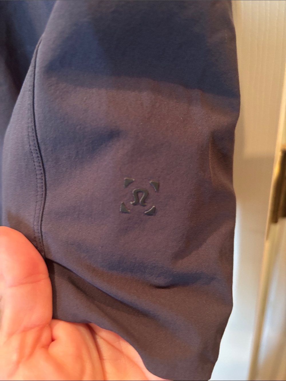 Lululemon Men’s T.H.E. Short Black Charcoal Knit Back Size XL - Picture 2 of 7